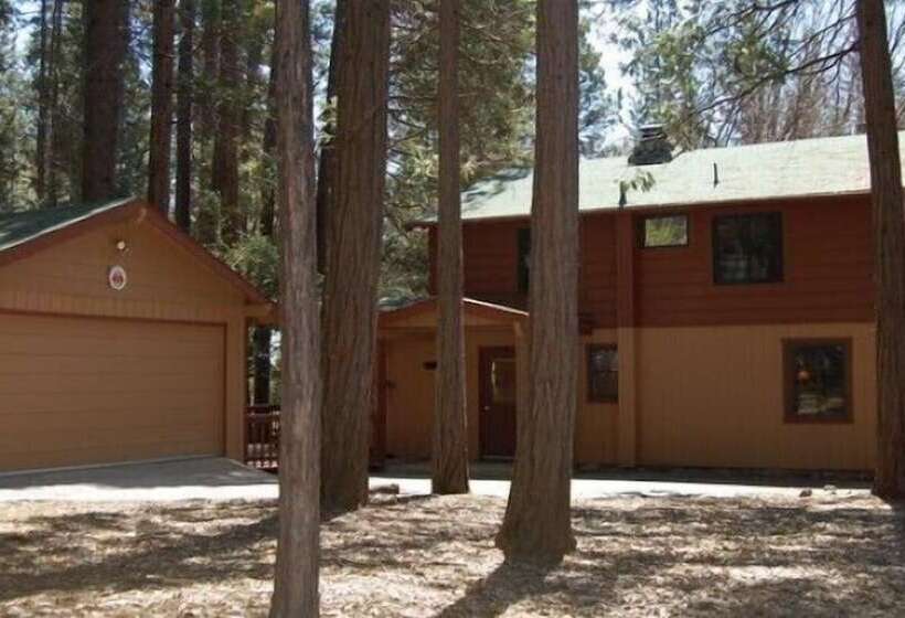 Scenic Wonders Bassett Cabin 5 Bedrooms