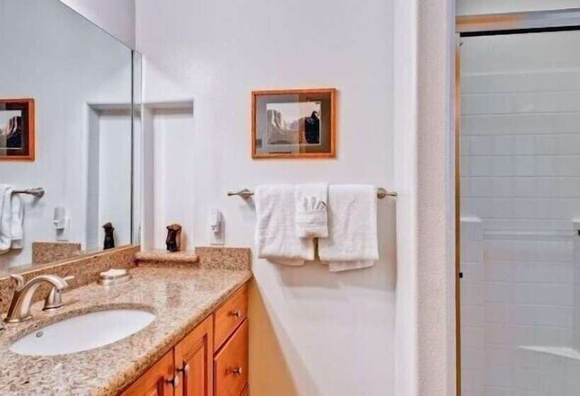 Scenic Wonders Bear Den 5 Bedrooms