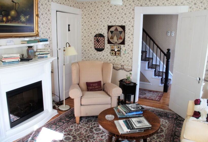 The Bradford House B&b