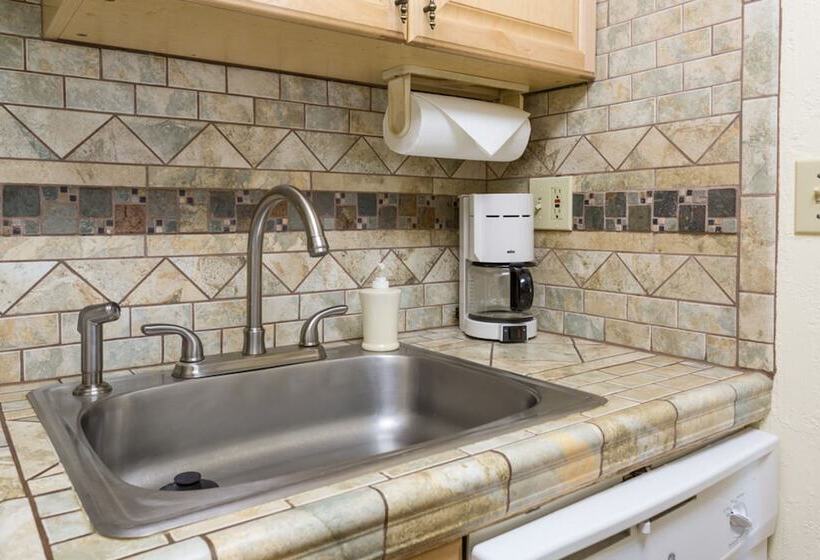 Yosemite Delight B208