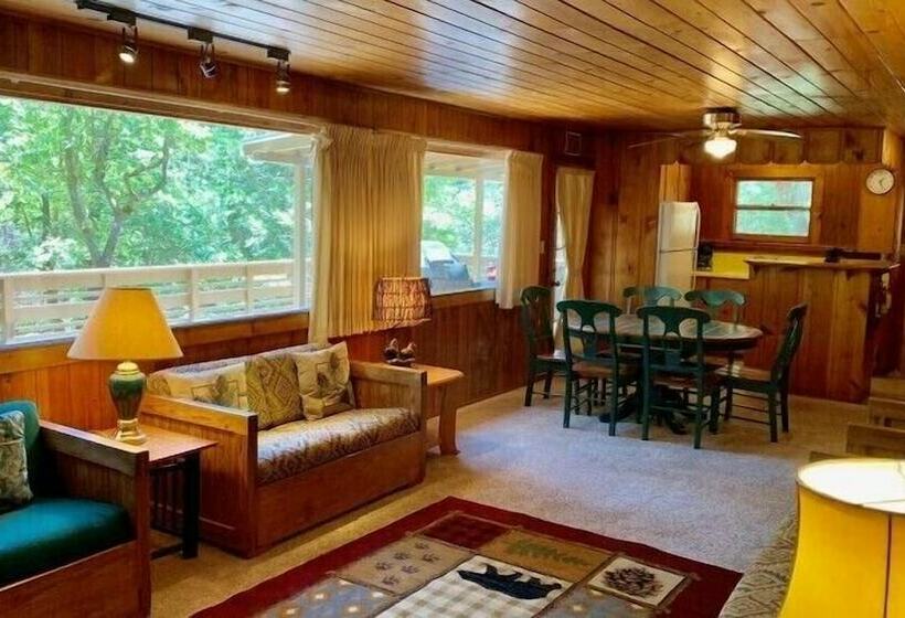 Yosemite Scenic Wonders Along The River