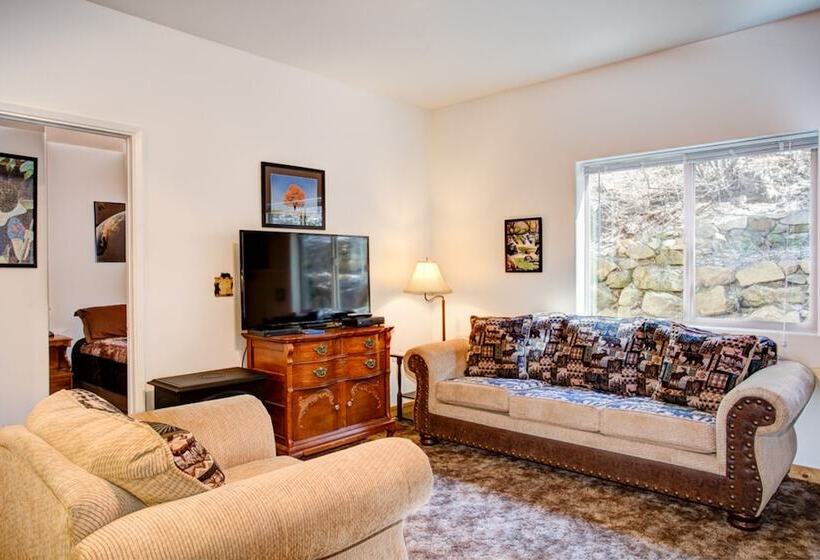 Yosemite Woods Lower