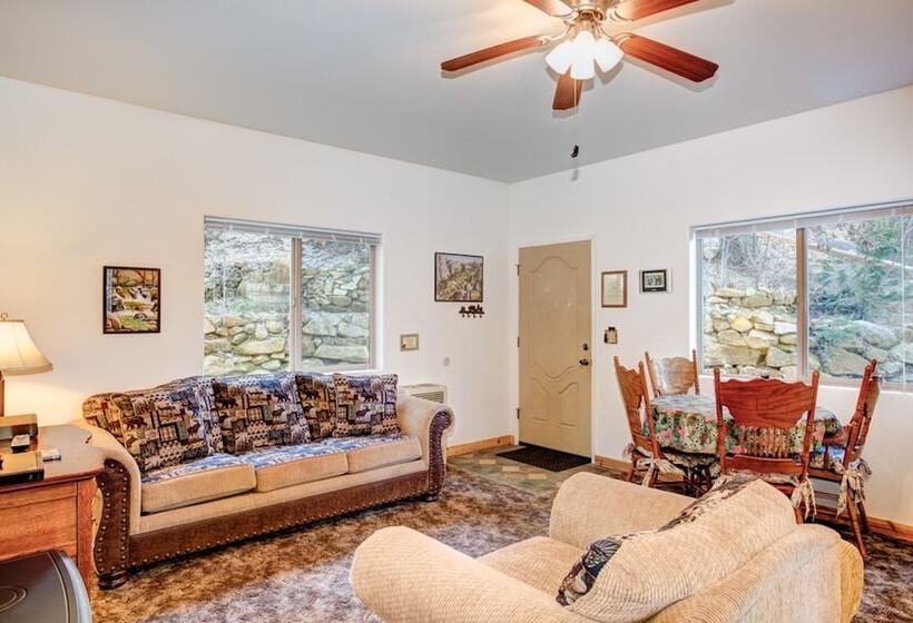 Yosemite Woods Lower