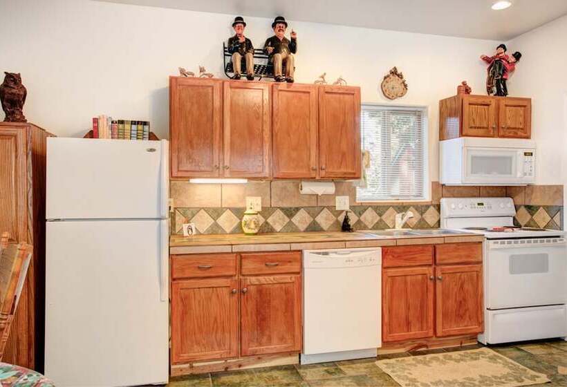 Yosemite Woods Lower