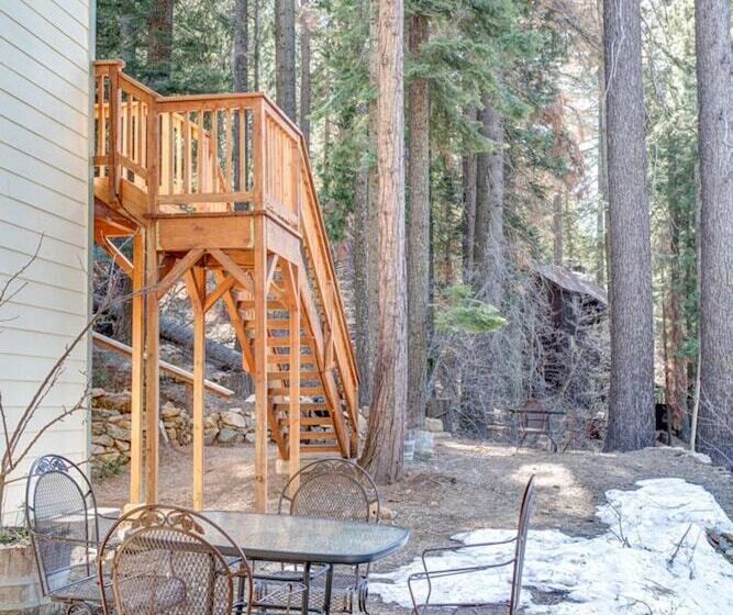 Yosemite Woods Upper