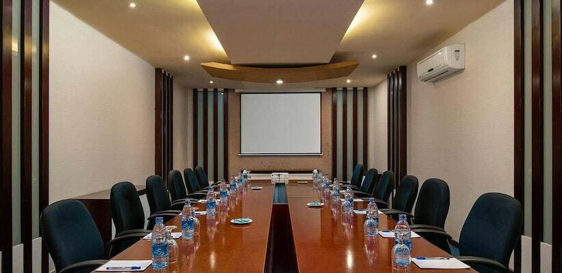 هتل Bamboo Village