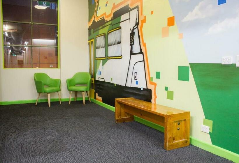 فندق صغير Melbourne City Backpackers