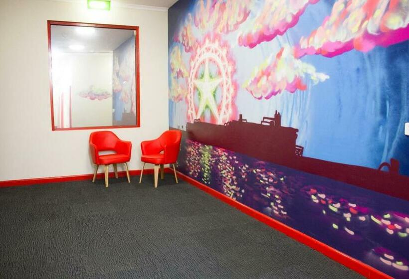 فندق صغير Melbourne City Backpackers