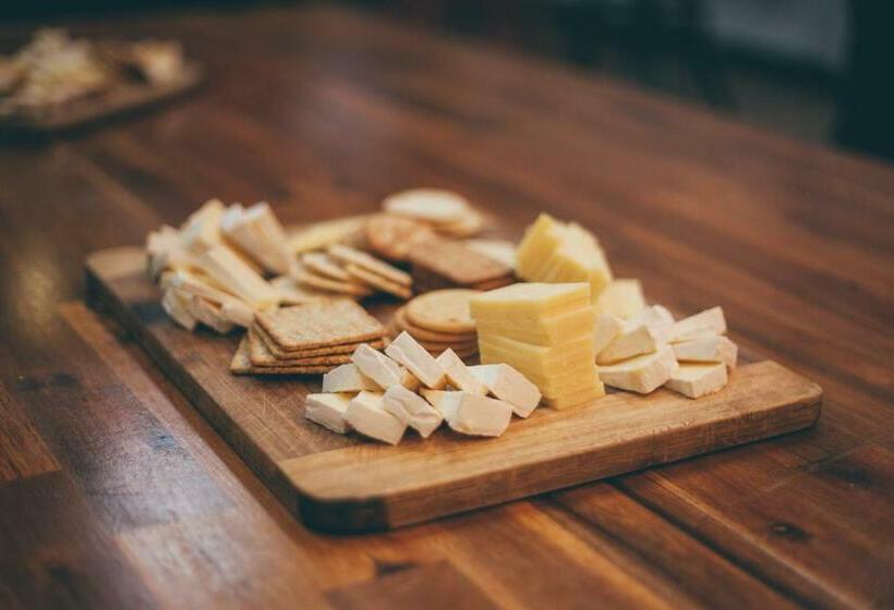 فندق صغير Melbourne City Backpackers