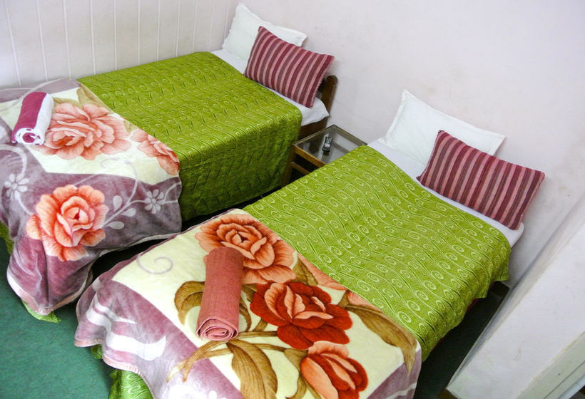 هاستل Shree Lal Inn