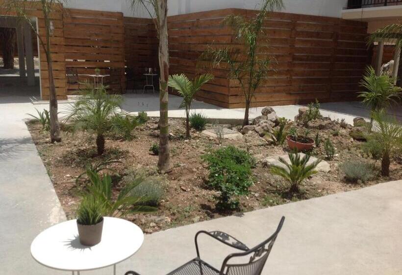 Alecos Hotel Apartments