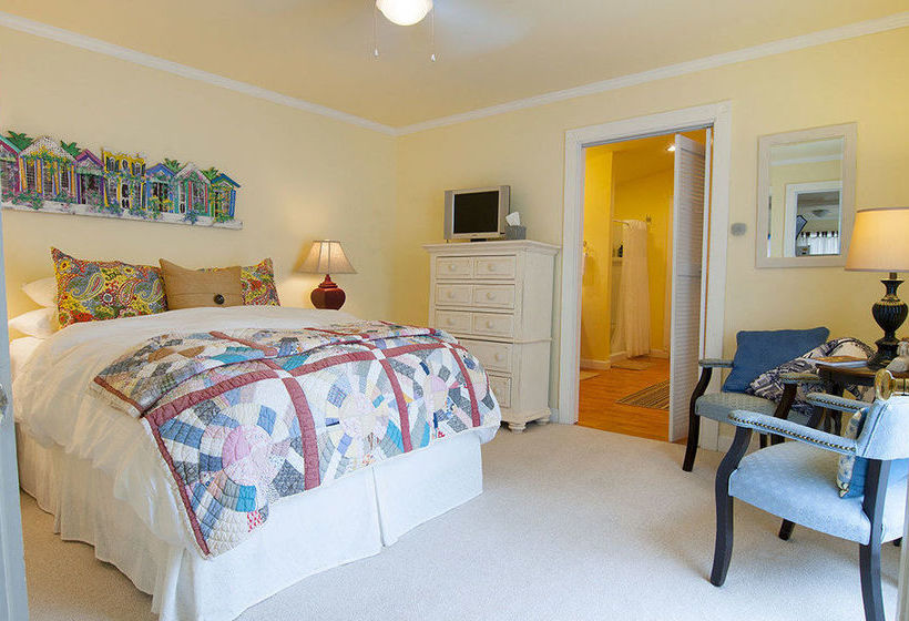 مبيت وإفطار Antebellum Inn