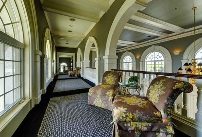 مبيت وإفطار Claremont Inn & Winery