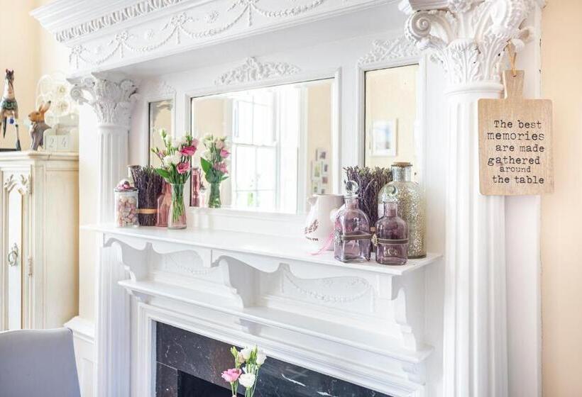 住宿加早餐  Hamiltons Boutique