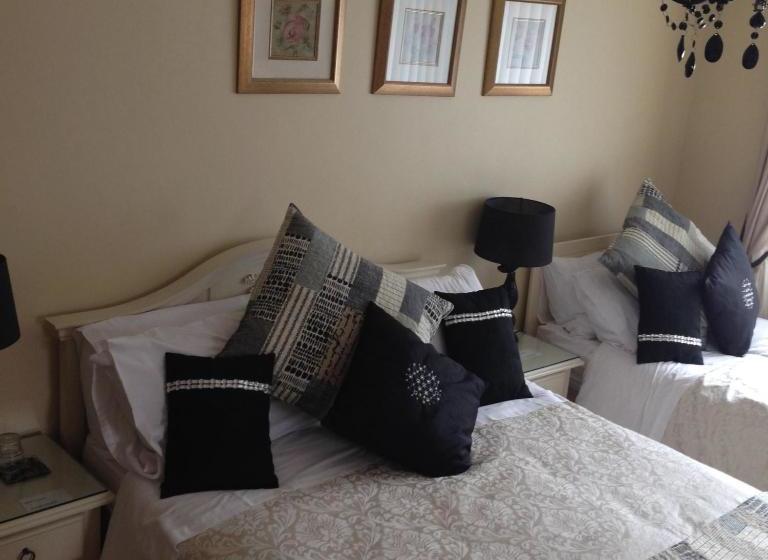 민박 Radharc An Oileain