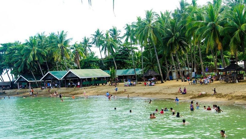 Estaca Bay Gardens Conference Resort