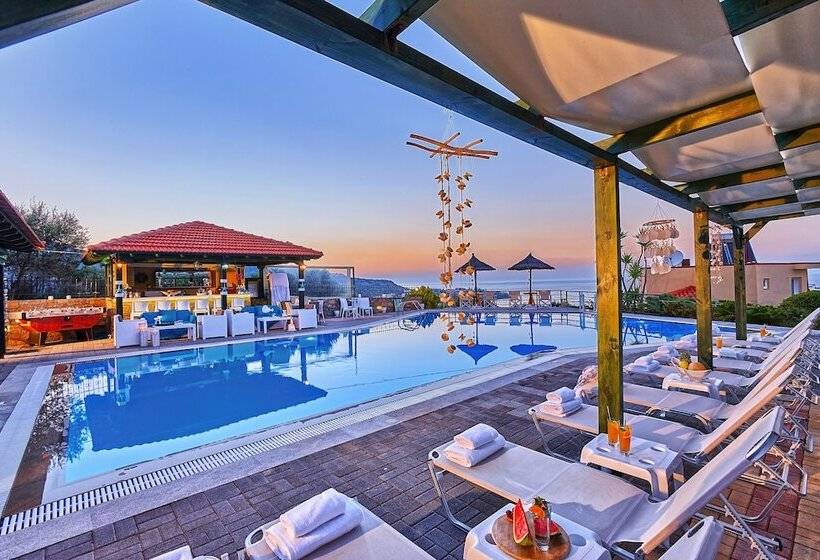 Everest Apartments And Suites