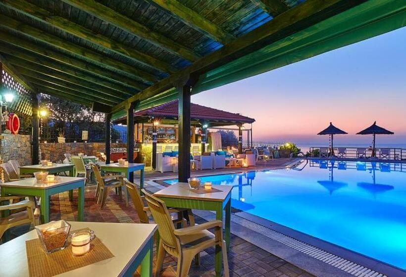 Everest Apartments And Suites