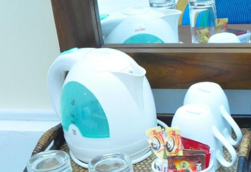 Hostel Republic At Galle Face