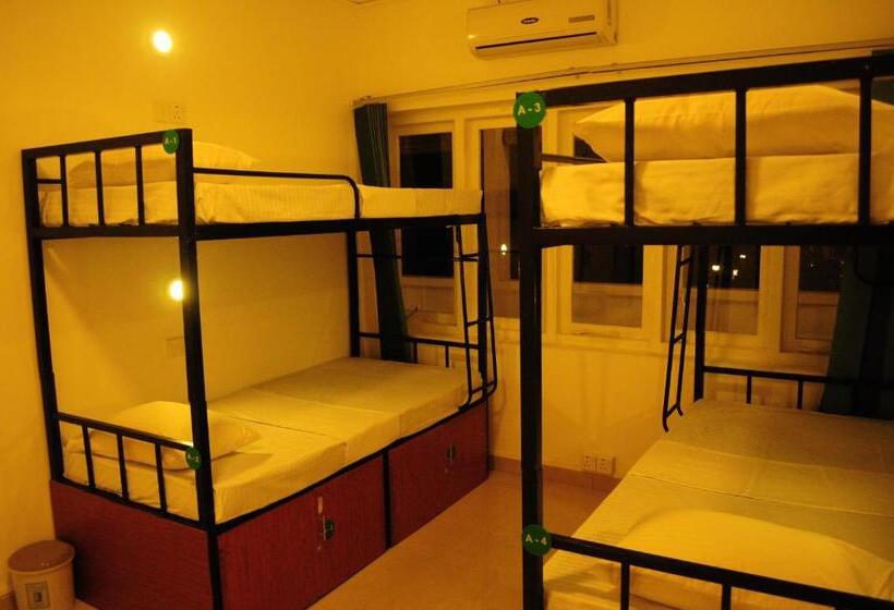 Hostel Republic At Galle Face