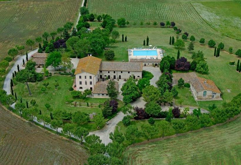 فندق Fattoria Agriturismo Nerbona