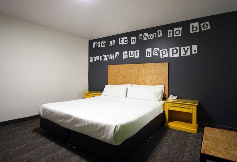 בית מלון כפרי B My