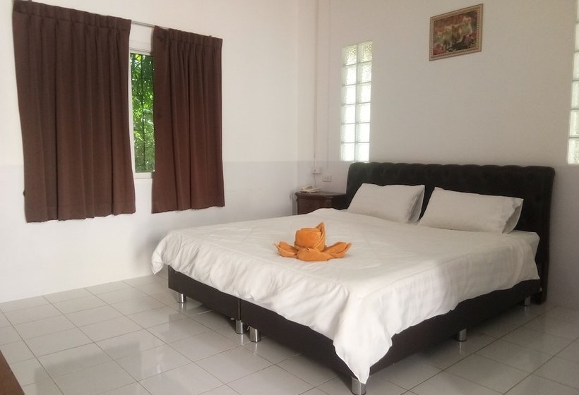 فندق Baan Suan Rimnam Resort