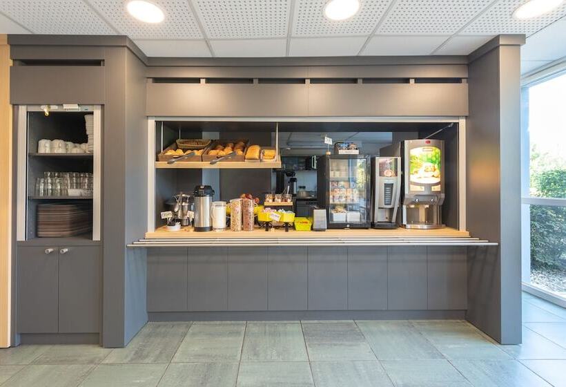 B&b Hotel Creil Chantilly