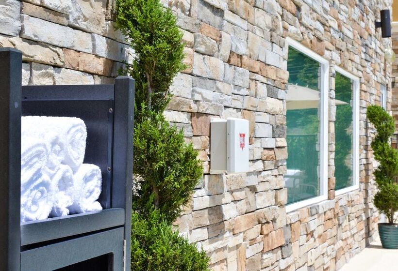 ホテル Best Western Plus Lake Jackson Inn & Suites