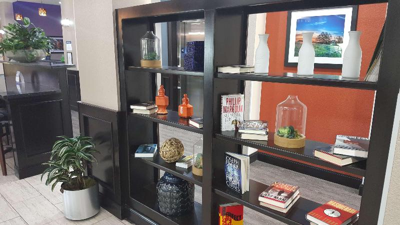 ホテル Best Western Plus Lake Jackson Inn & Suites