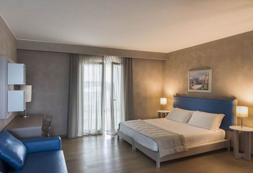 Отель Calaponte