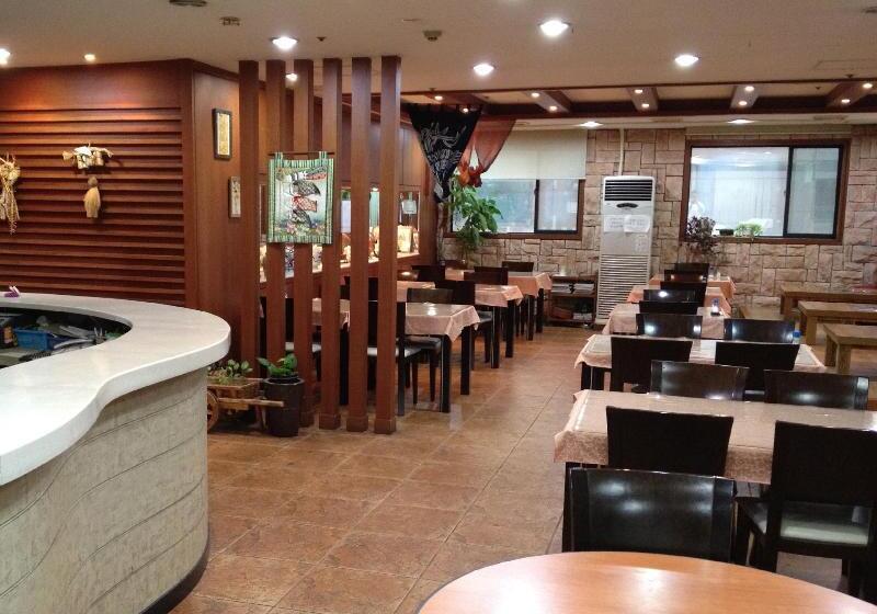 فندق Busan Central