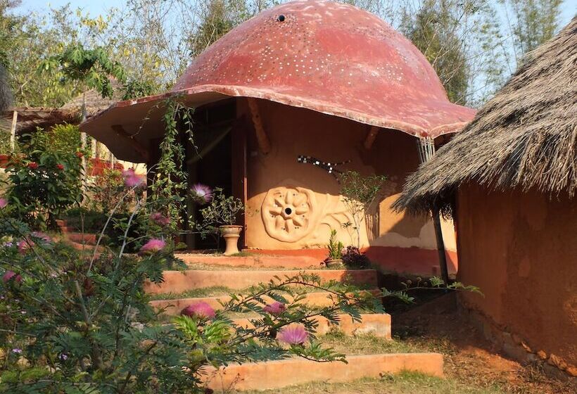 هتل Chiang Dao Roundhouses