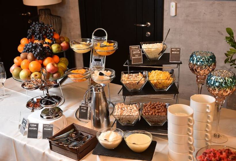 هتل Complex Continental