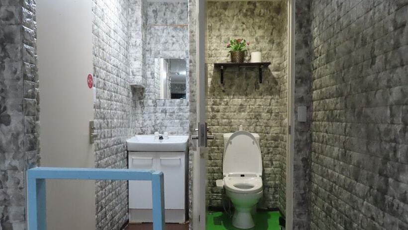 מלון כמוסות Sophiearth Apartment