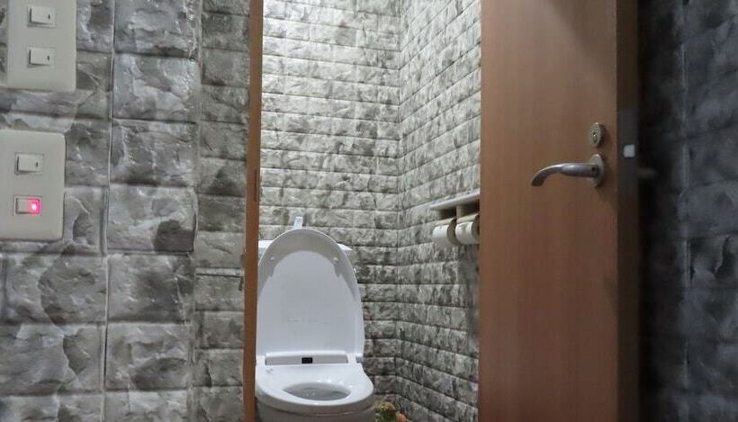 מלון כמוסות Sophiearth Apartment