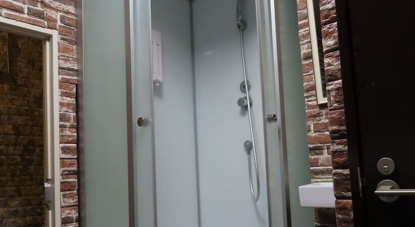 מלון כמוסות Sophiearth Apartment