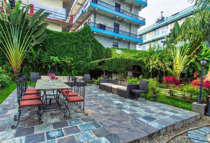 Da Yatra Courtyard Hotel & Resort