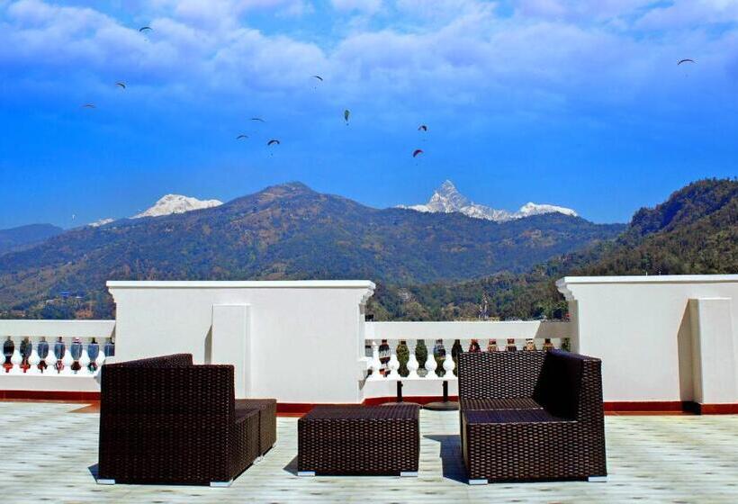 Da Yatra Courtyard Hotel & Resort