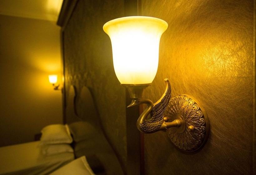 Da Yatra Courtyard Hotel & Resort