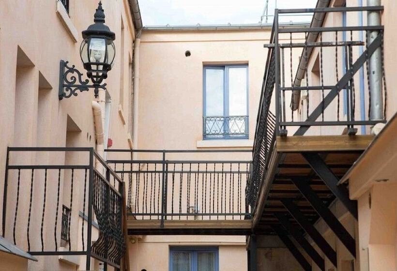 ホテル De L'horloge