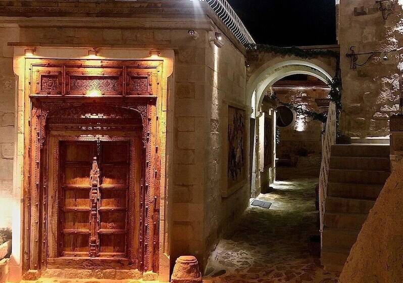 בית מלון כפרי Elika Cave Suites & Spa