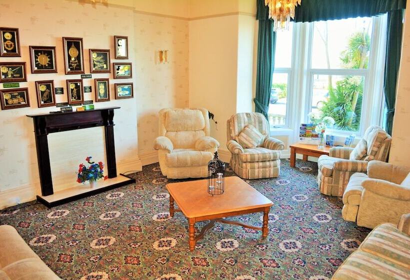 בית מלון כפרי Four Saints Brig Y Don