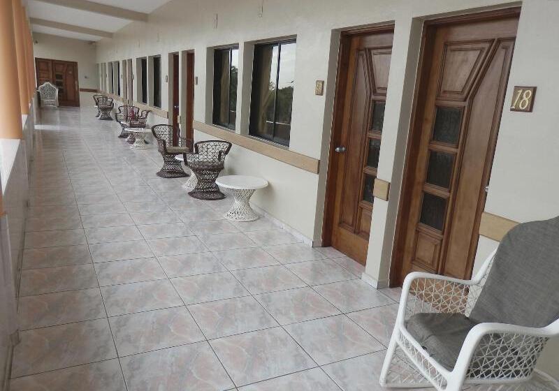 호텔 Garant & Suites