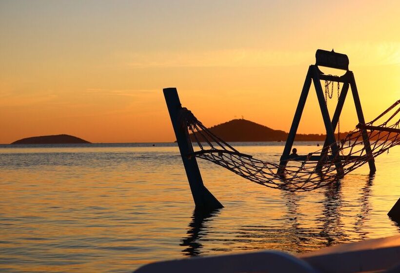 בית מלון כפרי Grand Asya