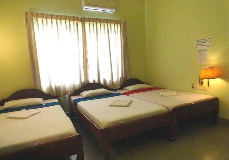 هتل Greenpark Village Guesthouse