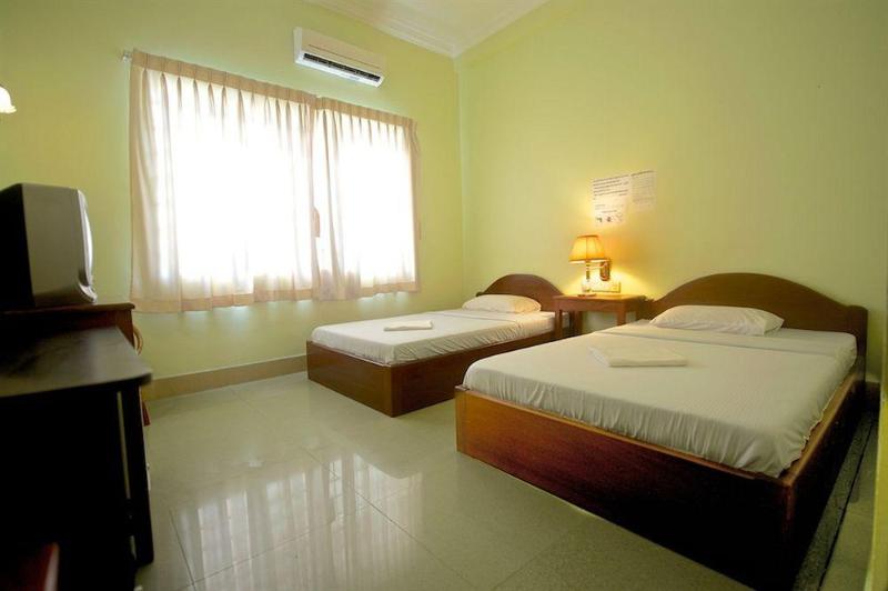 هتل Greenpark Village Guesthouse