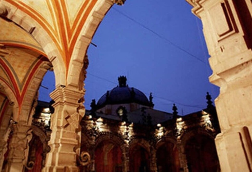 Отель Holiday Inn Express & Suites Queretaro, An Ihg