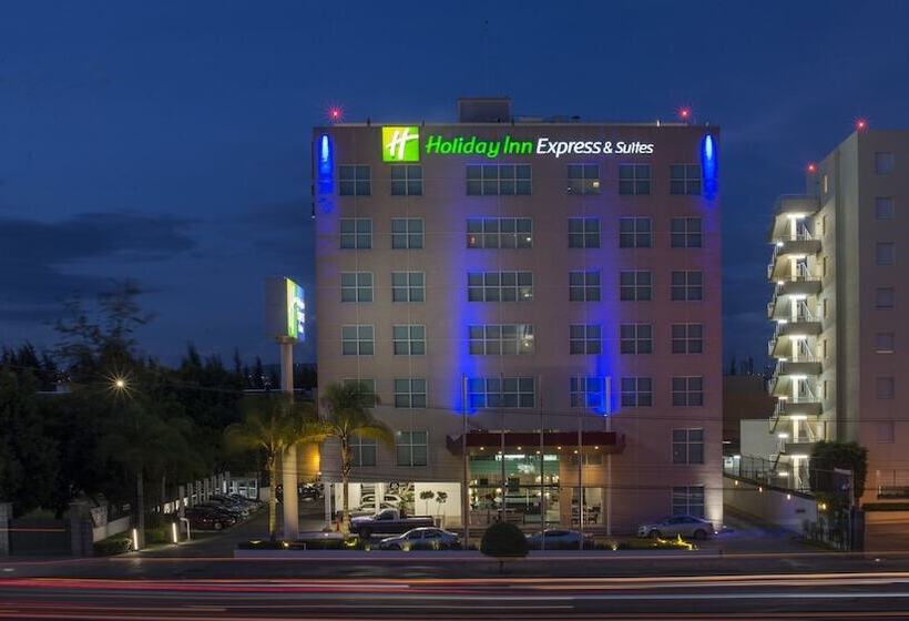 Отель Holiday Inn Express & Suites Queretaro, An Ihg