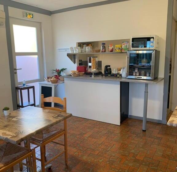 فندق Hôtel Le Canetois